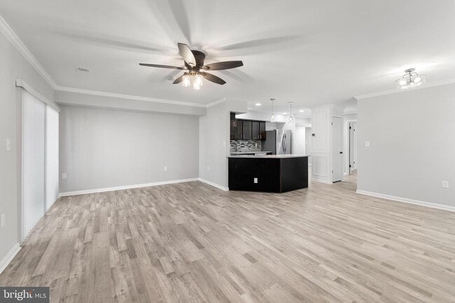 Photo - 8103 Greenspring Way Unidad 8103-D