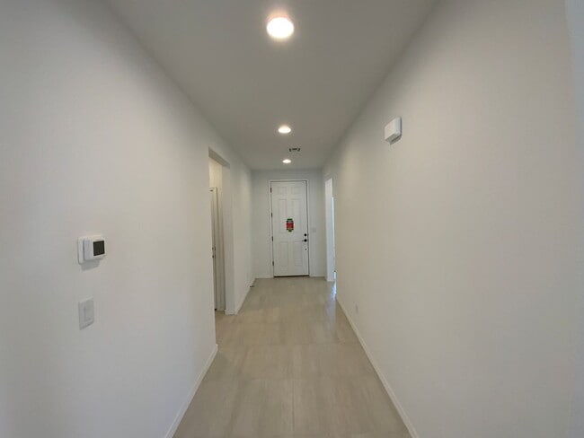 Photo - 3 Bedroom Single Story New Build in Mesa D...