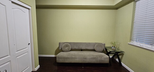 Photo - 2568 Heron Ct