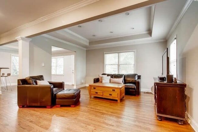 Photo - 2915 N Fulton Dr NE