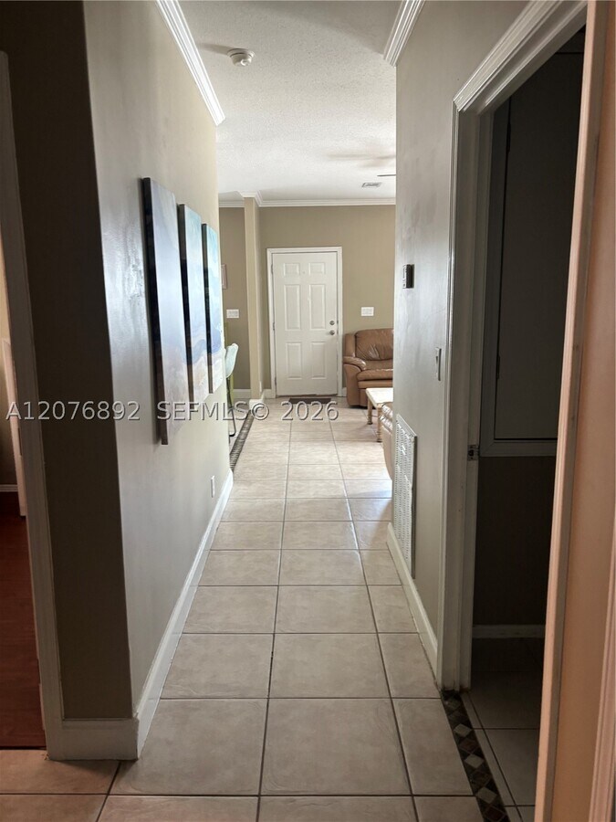 Photo - 210 2nd St