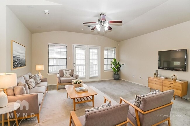 Photo - 1310 W Parmer Ln