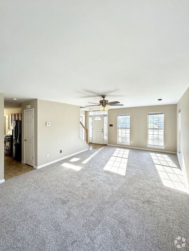 Building Photo - 6005 Almond Creek N Ln Rental