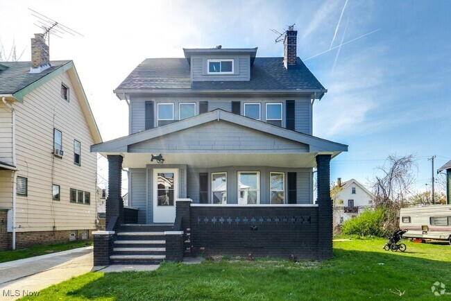 Building Photo - 1282 E 137th St Rental