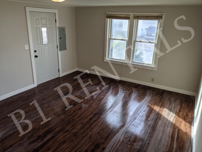 Photo - 311 S Obrien St