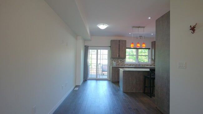 Photo - 50 Robert Peel Rd