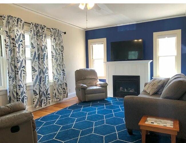 Photo - 313 E Rock St Unidad 2