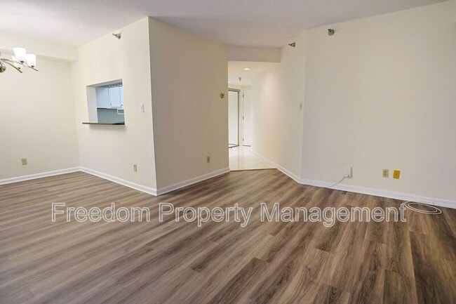 Photo - 2400 Clarendon Blvd Unit 205