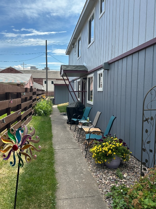 Photo - 1028 Longstaff St Unit 2