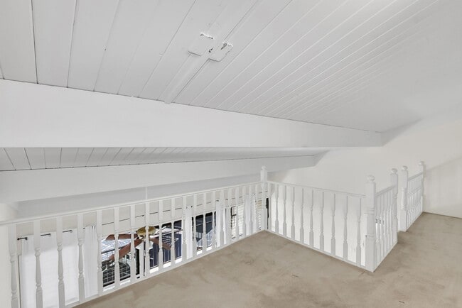 Photo - Modern 2 Bedroom 2 Bathroom Ocean View Con... Unit 317