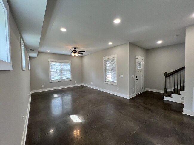 Photo - 101 Portland Blvd