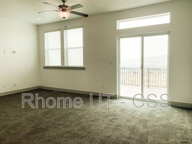 Photo - 2337 W Cresthaven Ln