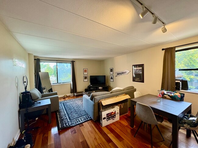 Photo - 1933 Commonwealth Ave Condo Unit 401