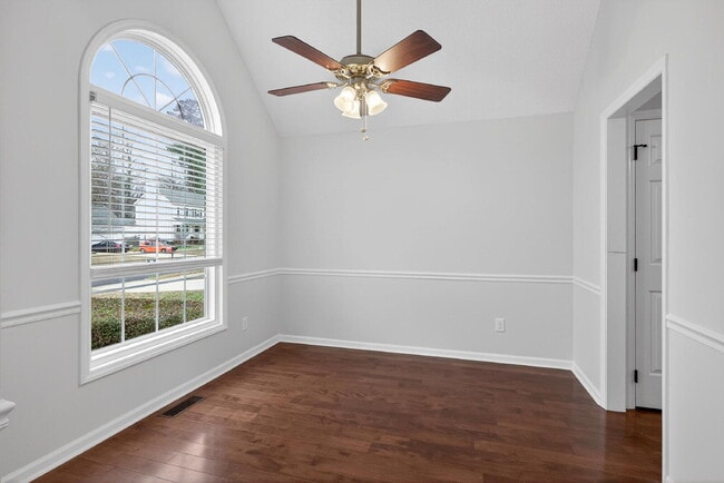 Photo - 1010 Trail Stream Way