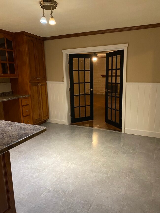 Photo - 3336 Hilham Rd