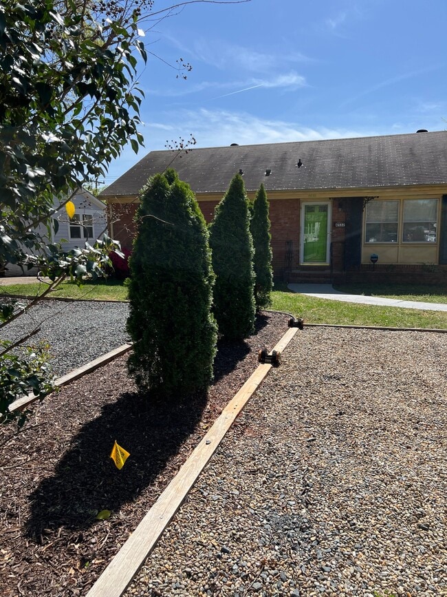 Photo - 4832 Holbrook Dr