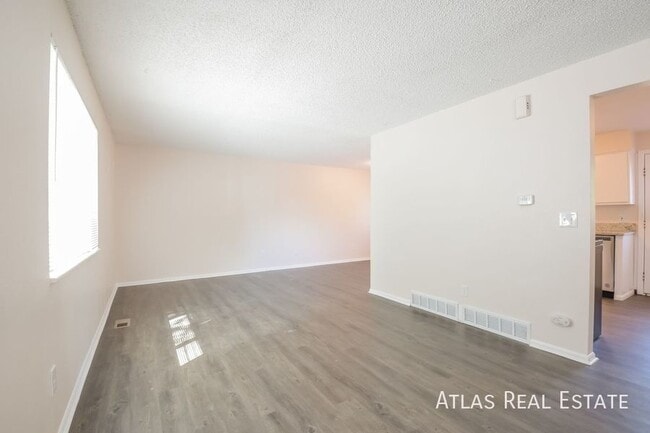 Photo - 15135 E Bails Pl