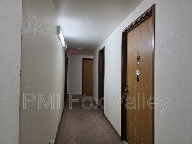 Photo - 103 N Elm St Unit B