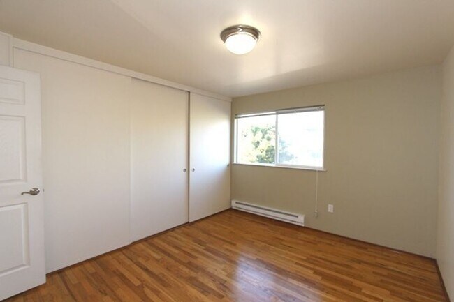 Barrett Square Apartments