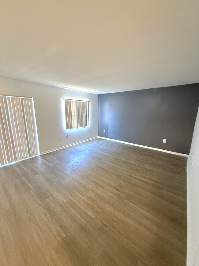 Photo - 2527 N Alafaya Trail