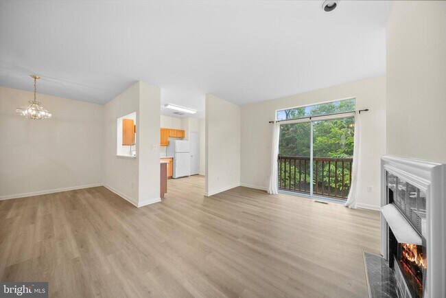 Photo - 44226 Mossy Brook Square Casa Adosada