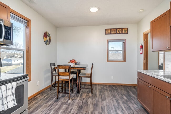 Photo - 433 W Grand St Unit C