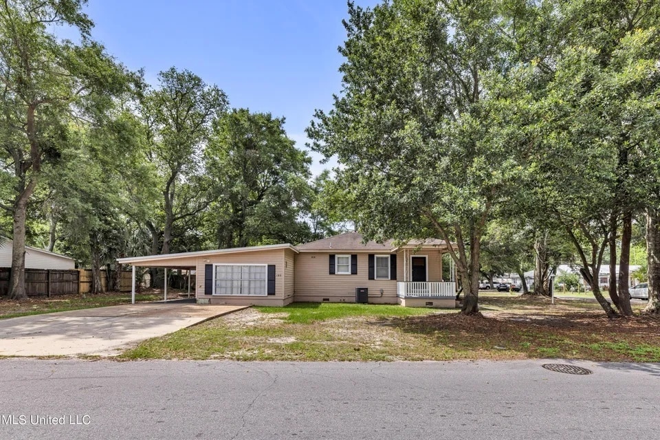 Photo - 180 Tulip St (Biloxi, MS)