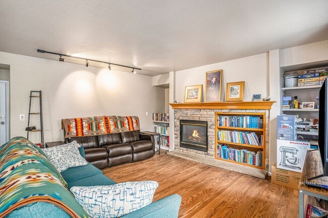 Photo - Beautiful 4 Bed, 3.5 Bath Home in Grant Ranch Neighborhood!