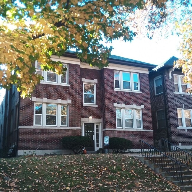 Building Photo - 6436 Alamo Ave Unit 2E