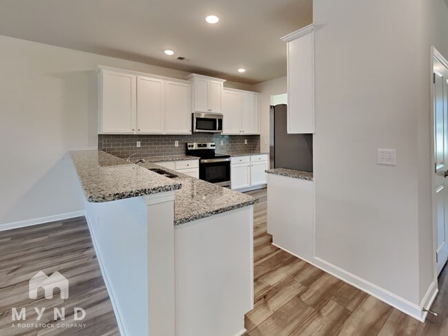 2820 Saratoga Lake View