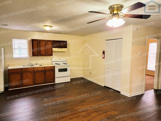 Photo - 844 Bybee Branch Rd
