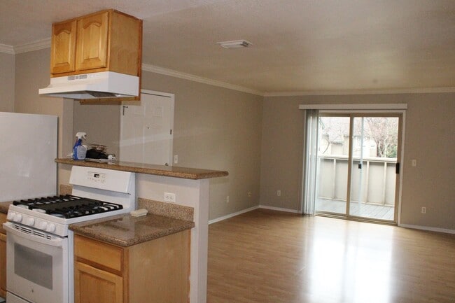 Photo - Updated, Upstairs 2 Bedroom, 2 Bathroom Co... Condo