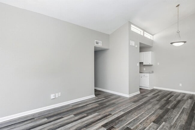 Photo - 18001 Cypress Trace Rd Unit 305