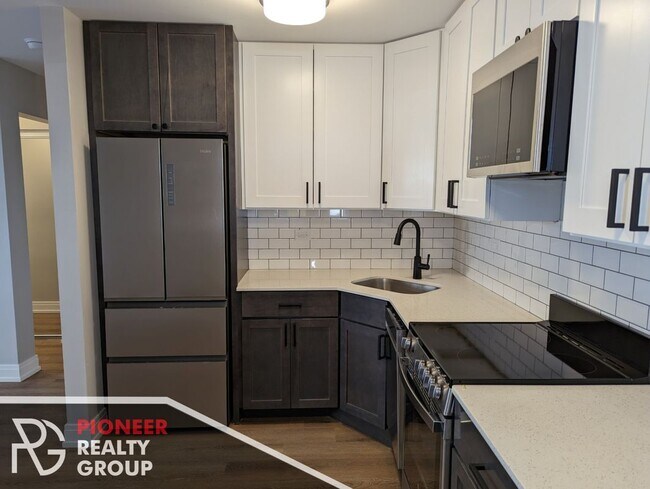 Photo - 6040 N Sheridan Rd Unit 104