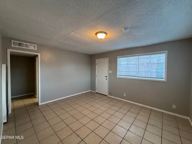 Photo - 3906 Harrison Ave Unit 1