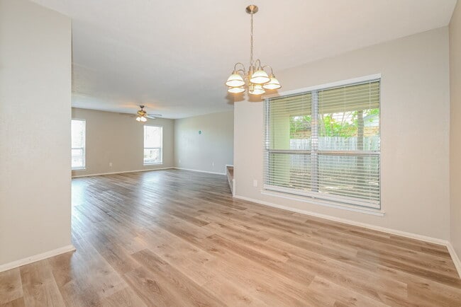 Photo - 1301 Southridge Dr