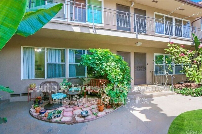 1023 E 1st St Unit #5