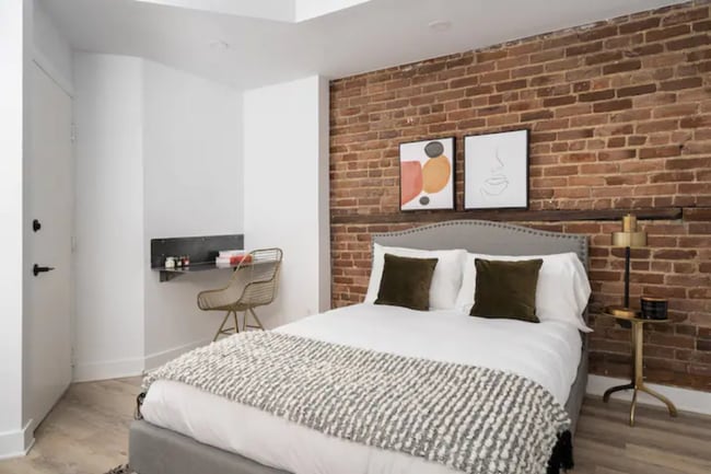 Building Photo - 2020 R. Saint-Denis Unit 307