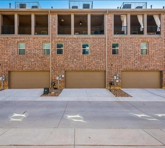 Photo - 2405 Siskiyou St