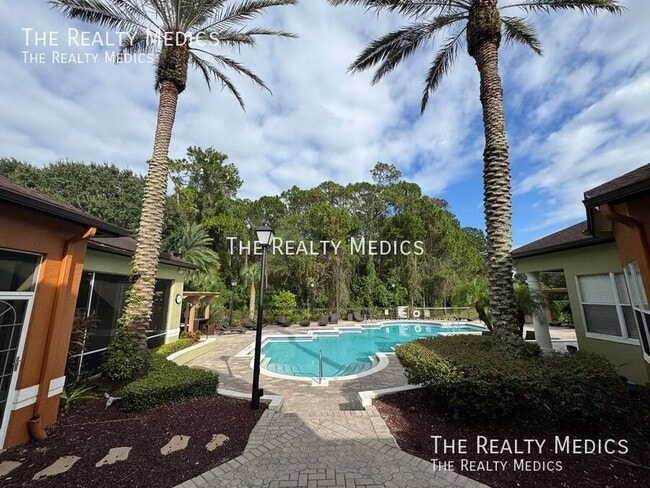Photo - 700 Crest Pines Dr