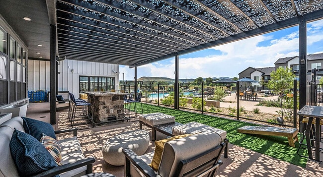 Photo - Verla Table Mesa