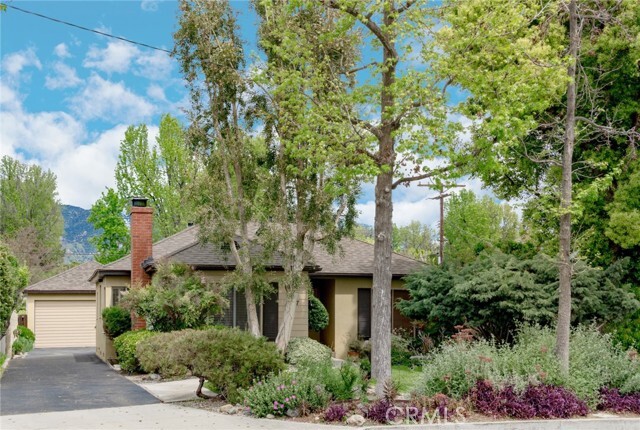 Photo - 1717 Riverside Dr House
