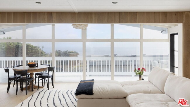 Building Photo - 29500 Heathercliff Rd