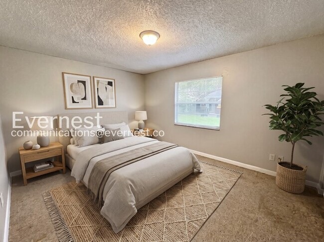 Photo - 3058 St Paul Dr