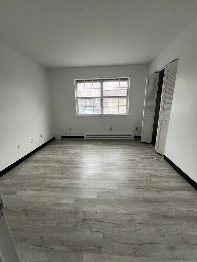 Photo - 360 Palisade Ave Unit B09