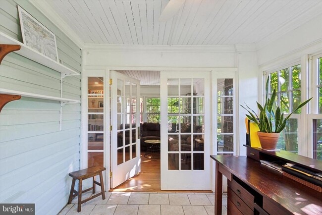 Photo - 626 Lakeside Ave