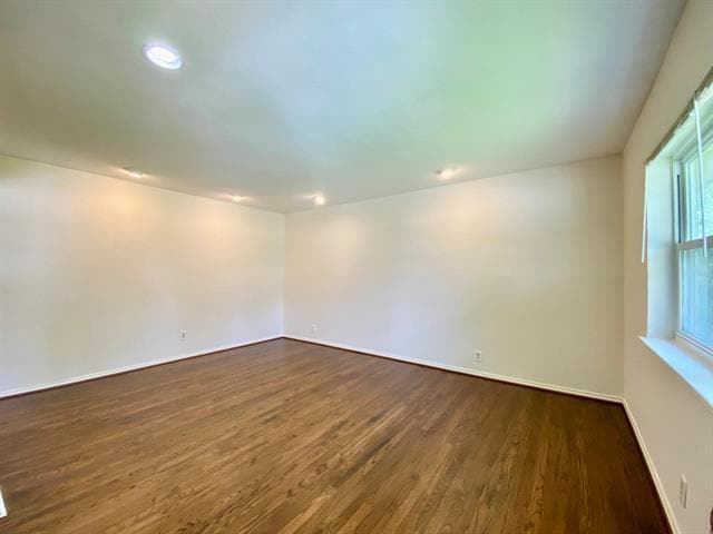 Photo - 2125 Forest Oaks Dr