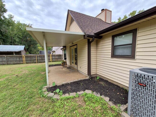 Photo - 5657 Heartwood Dr