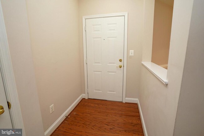 Photo - 2115 Ganton Green Unit G-204