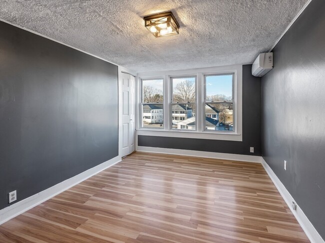 Photo - 52 Moran St Unit 2L